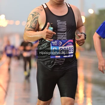 Runner Photo 1731860