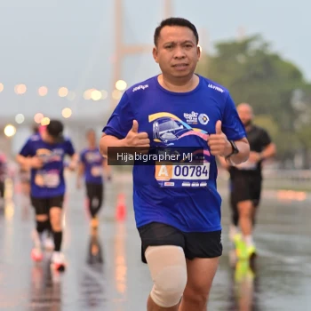 Runner Photo 1731898