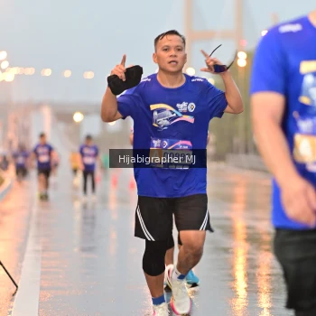 Runner Photo 1732051