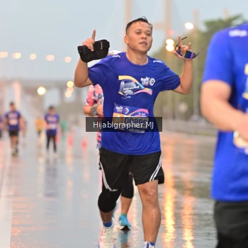 Runner Photo 1732053