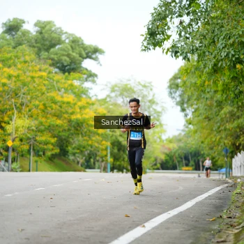 Runner Photo 1734630