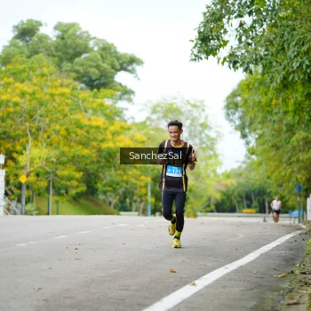Runner Photo 1734633