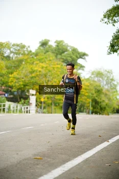 Runner Photo 1734654