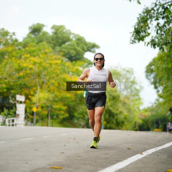 Runner Photo 1734676
