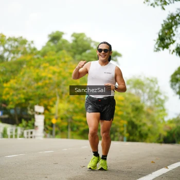 Runner Photo 1734690