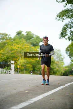Runner Photo 1734698