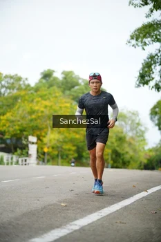 Runner Photo 1734700
