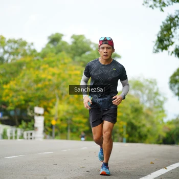 Runner Photo 1734703
