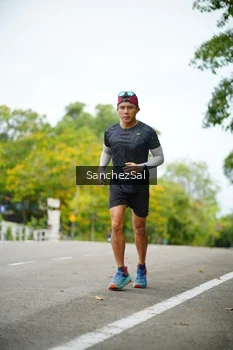 Runner Photo 1734710