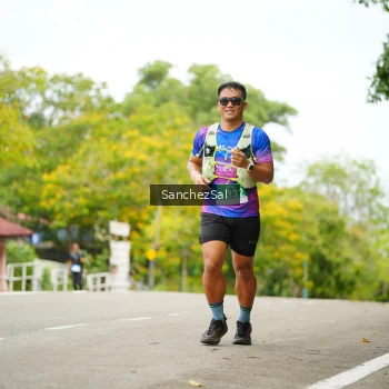 Runner Photo 1734730