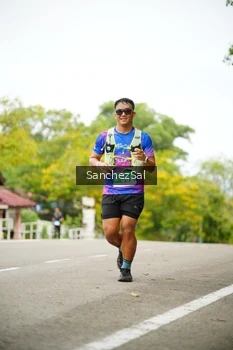 Runner Photo 1734747