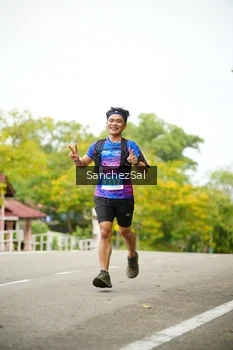 Runner Photo 1734774