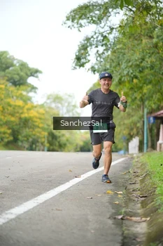 Runner Photo 1734845
