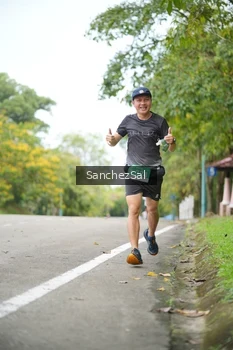 Runner Photo 1734854