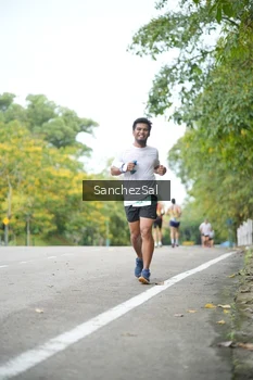 Runner Photo 1734879