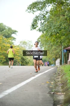 Runner Photo 1734913