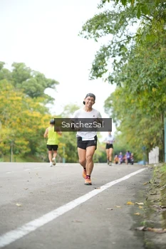 Runner Photo 1734918