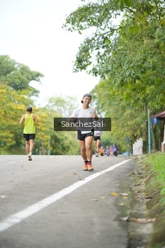 Runner Photo 1734919