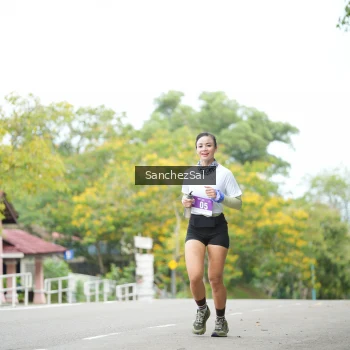 Runner Photo 1734942