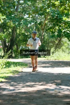 Runner Photo 1735144