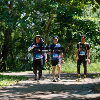 Runner Photo 1735244