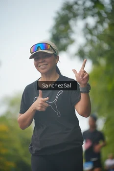 Runner Photo 1735286