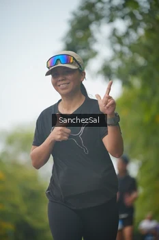 Runner Photo 1735287