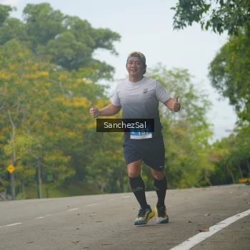 Runner Photo 1735383
