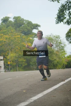 Runner Photo 1735387