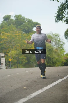 Runner Photo 1735388