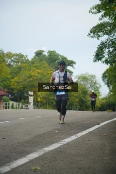 Runner Photo 1735503