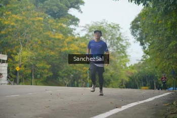 Runner Photo 1735559