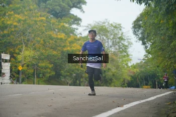 Runner Photo 1735563