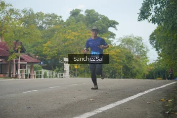 Runner Photo 1735574