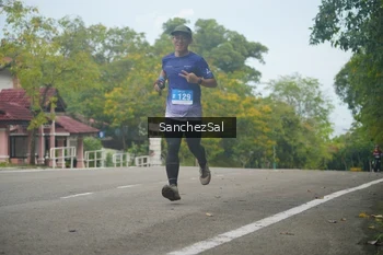 Runner Photo 1735583