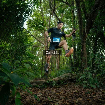 Runner Photo 1735648