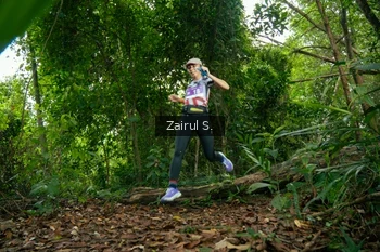 Runner Photo 1736125