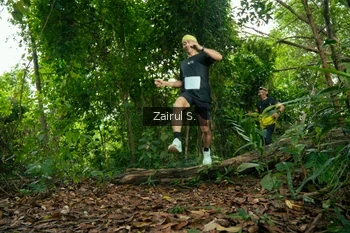 Runner Photo 1736138