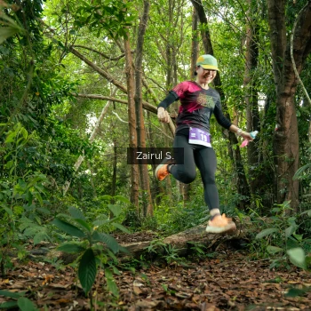 Runner Photo 1736175