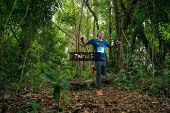Runner Photo 1736199