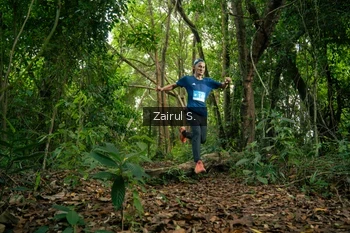 Runner Photo 1736200