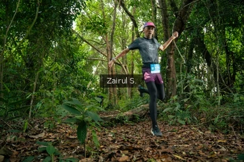 Runner Photo 1736203
