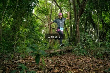 Runner Photo 1736206
