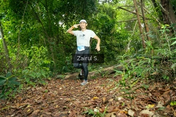 Runner Photo 1736254