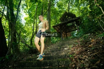 Runner Photo 1736541