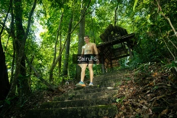 Runner Photo 1736547