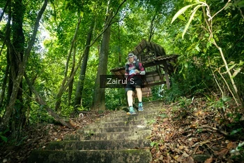Runner Photo 1736559