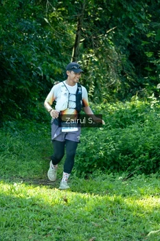 Runner Photo 1736683