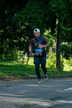 Runner Photo 1736742