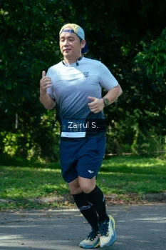 Runner Photo 1736746